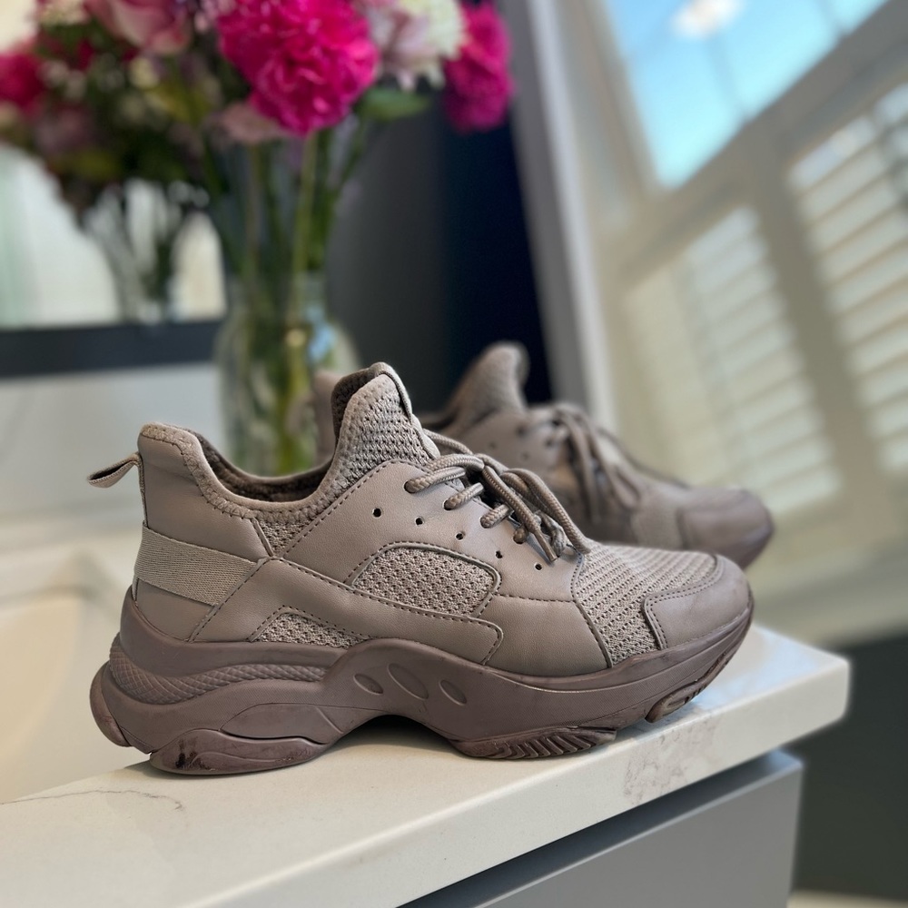 Steve Madden Chunky Dad Platform Sneaker